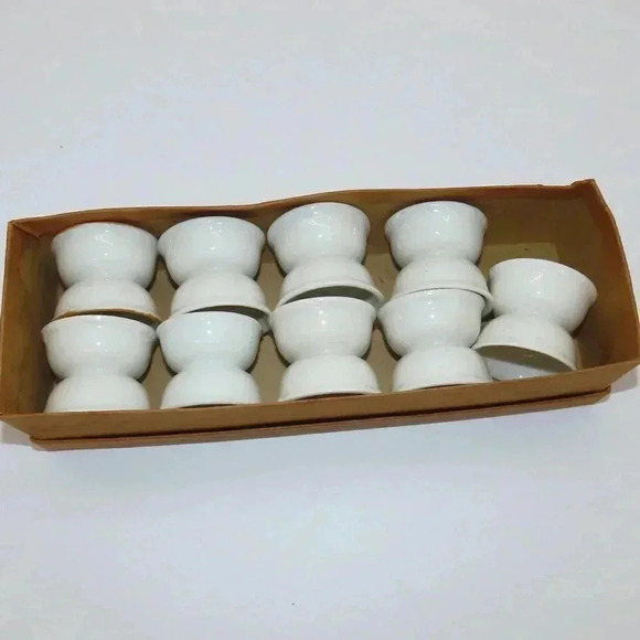 Vintage Reusche's Napkin Rings Set of 11 - Picture 2 of 4
